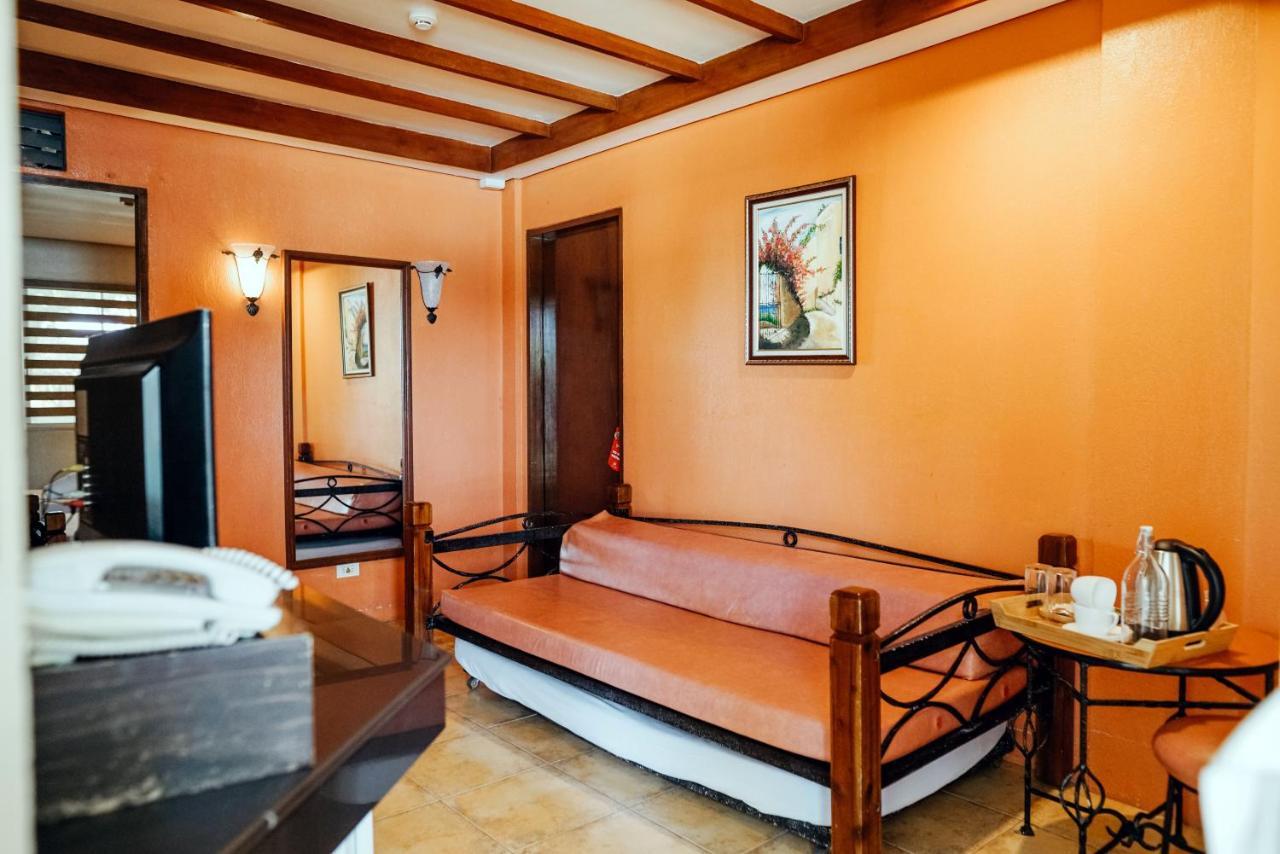 Palmas Del Mar Hotell Bacolod Eksteriør bilde